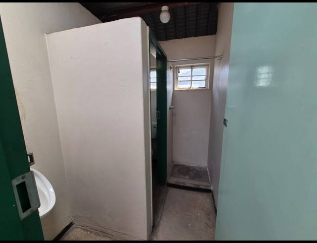 145M² WAREHOUSE TO LET IN WADEVILLE